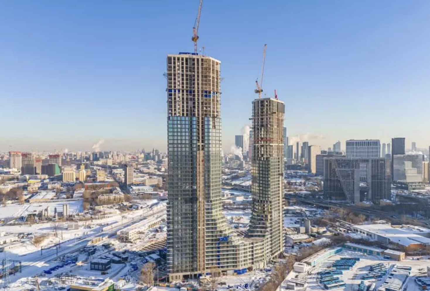 Башни ЖК JOIS завершены в монолите
