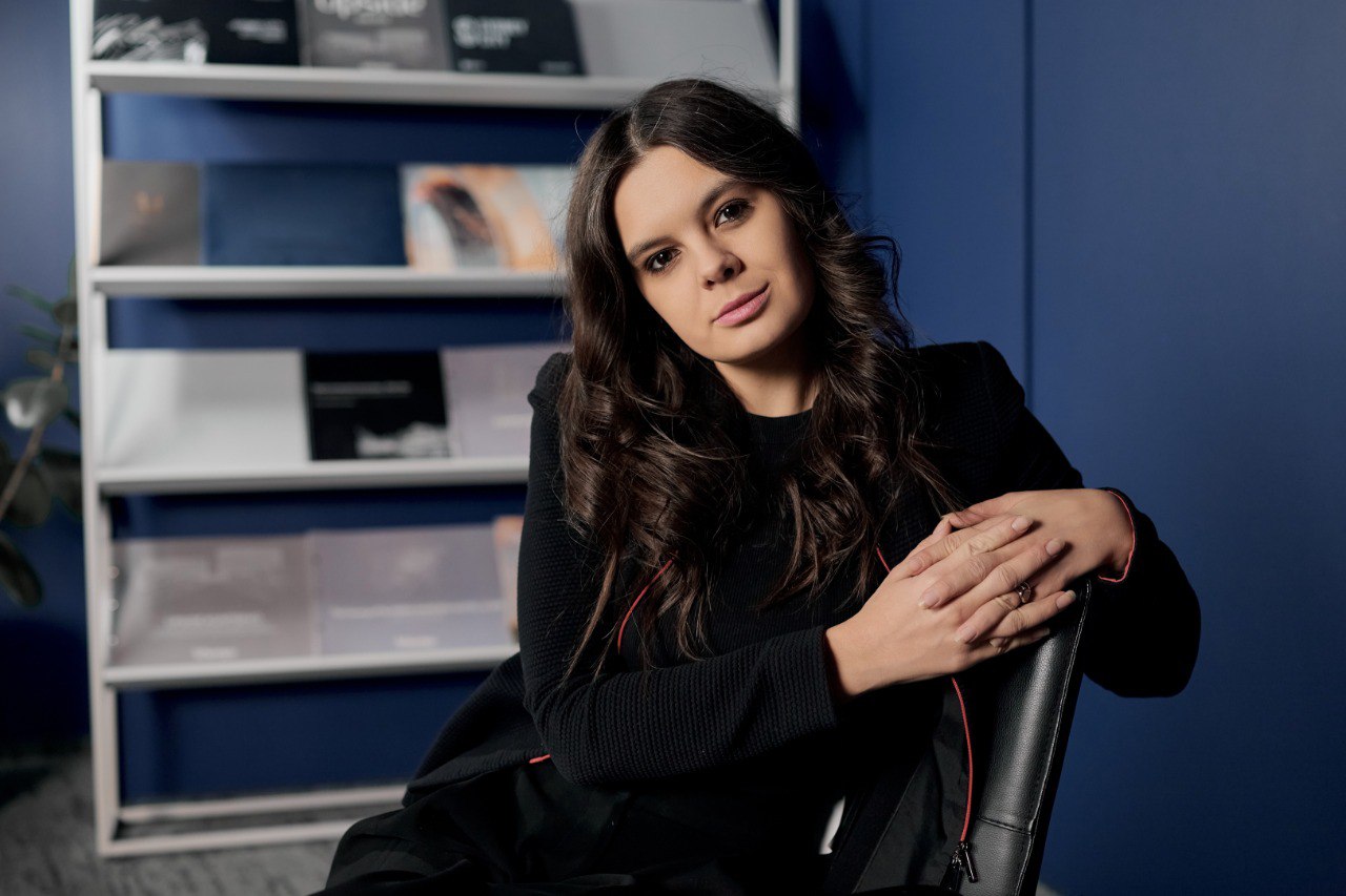 Границы как источник вдохновения: интервью с Еленой Пучковой