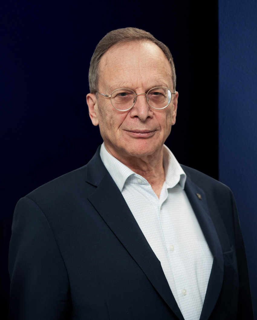 Александр Белостоцкий